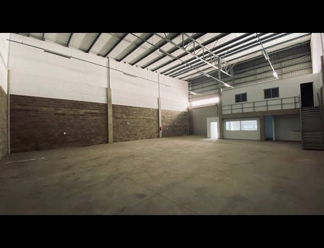 398M² WAREHOUSE TO LET IN MOUNT EDGECOMBE